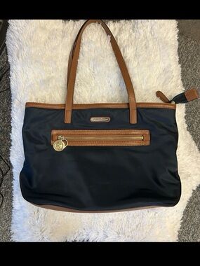 MICHAEL Michael Kors Kempton Navy blue Nylon Tote w/ Brown Leather Trim